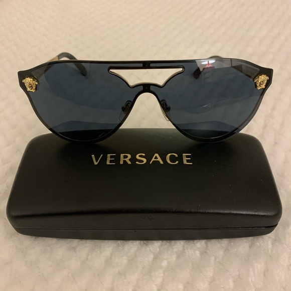 VERSACE sunglasses - Picture 4 of 11